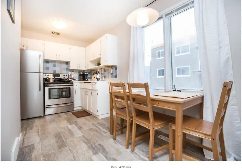 Osborne Village Winnipeg Holiday home